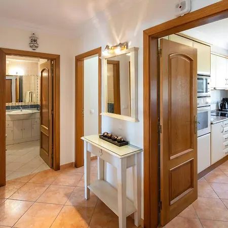 Lovely 2-bed In Sao Rafael
