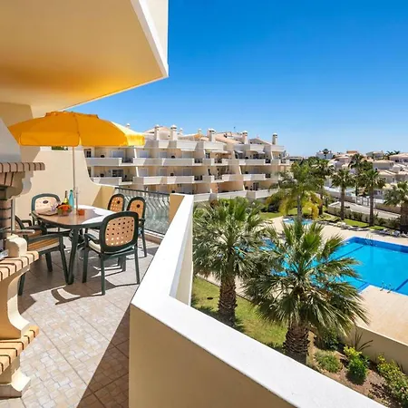 Lovely 2-bed In Sao Rafael